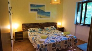 Lits bébé (gratuits), Wi-Fi gratuit, draps fournis