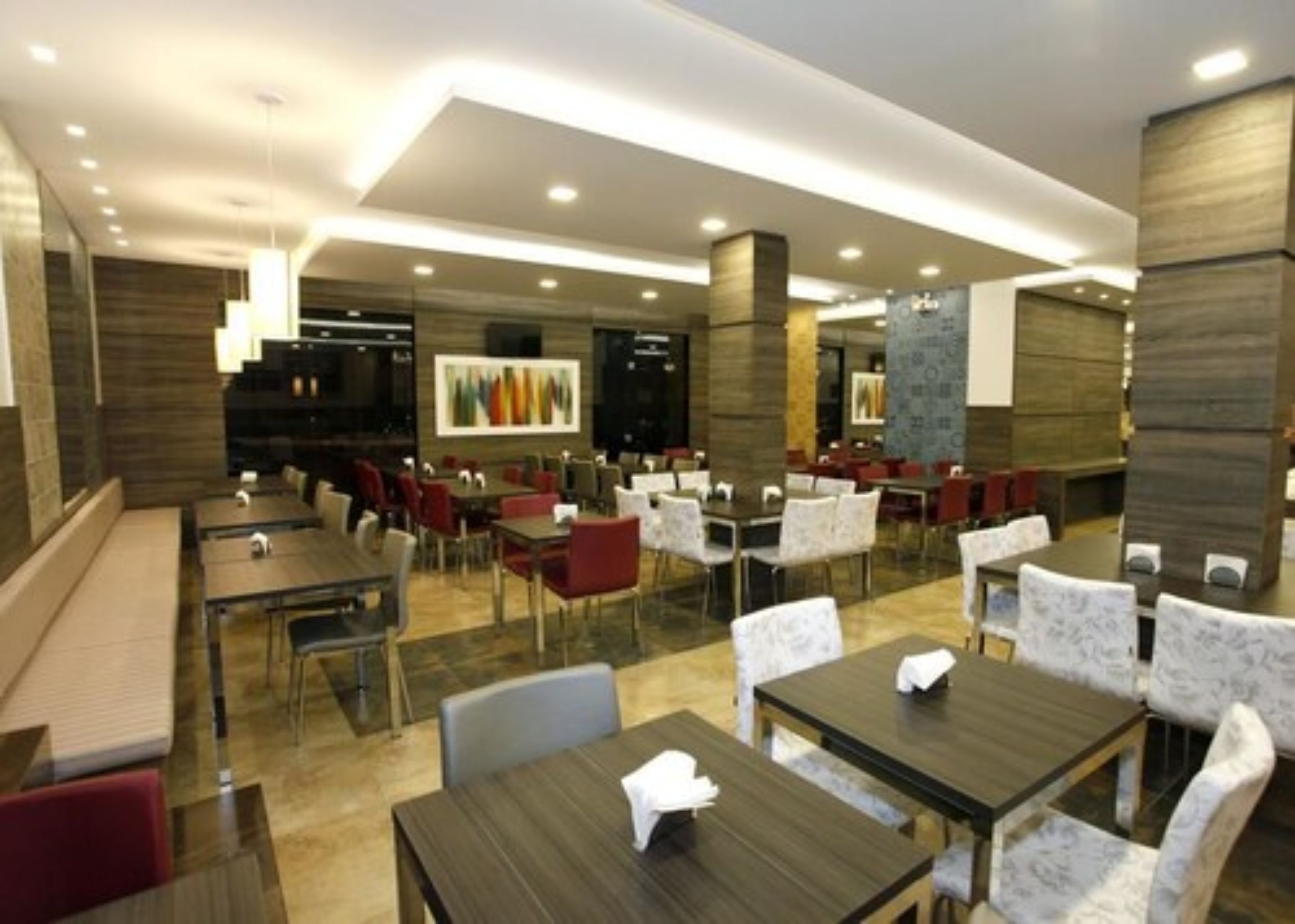 Bao gồm bữa sáng buffet hàng ngày 