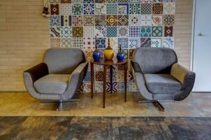 Sala de estar en el lobby