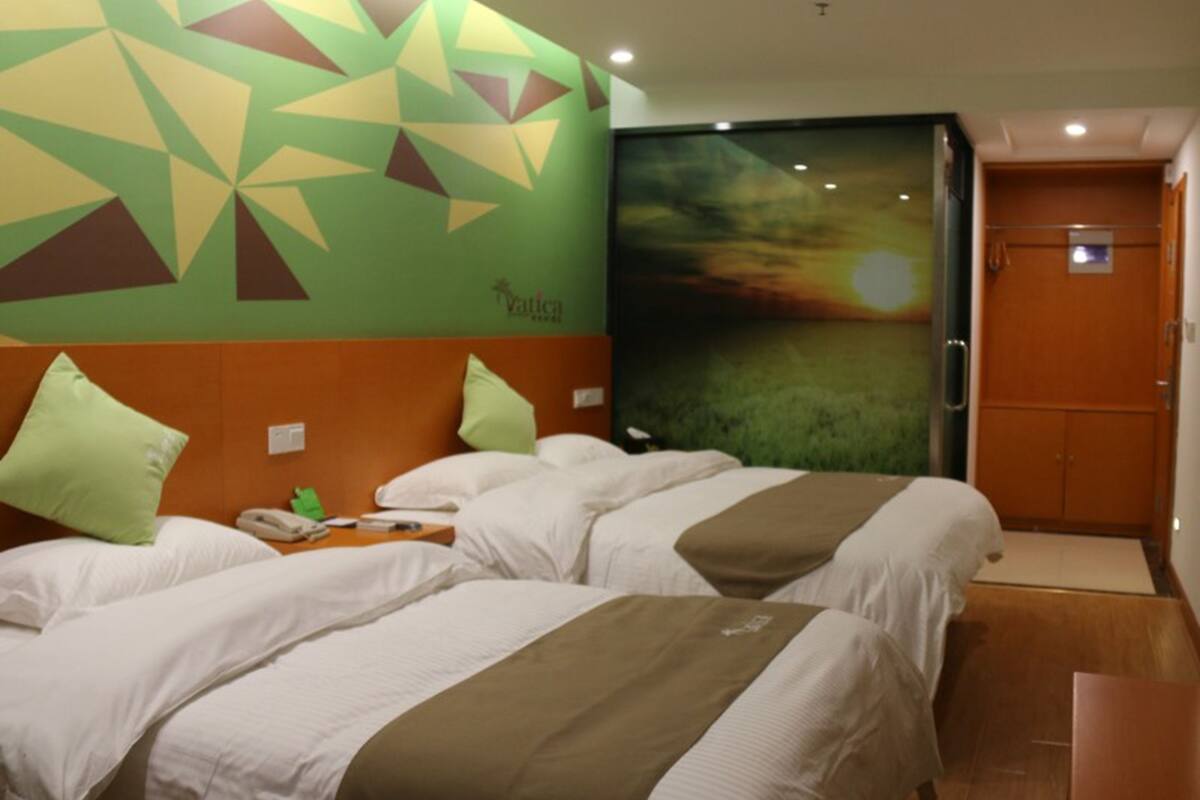 Zweibettzimmer | Verdunkelungsvorhänge, Bügeleisen/Bügelbrett, kostenloses WLAN