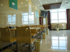 Dining - GreenTree Inn Suqian Sihong Passenger Station Zhongyuan Logistics District Hotel (Suqian)