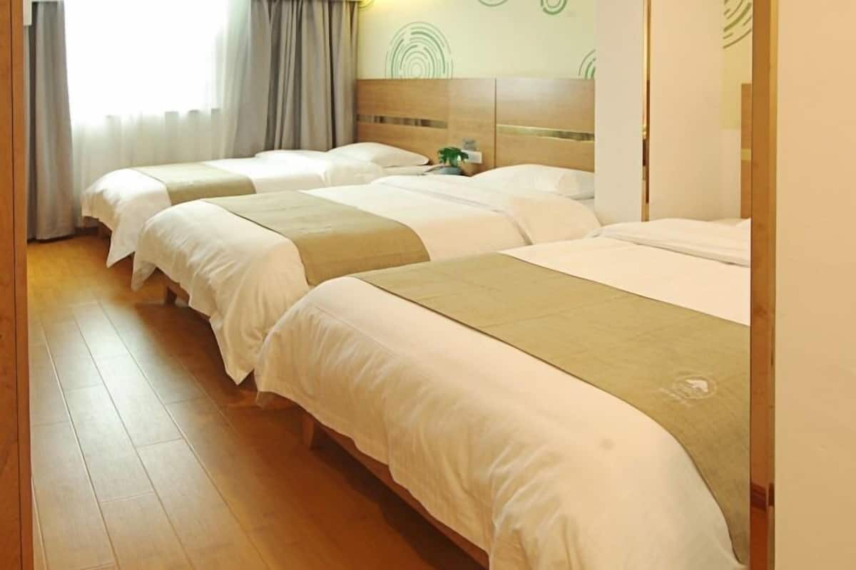 Triple Room | Blackout curtains, iron/ironing board