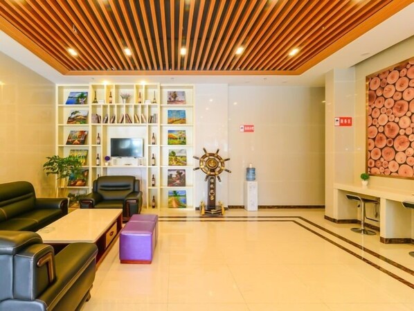 Lobby - GreenTree Inn Wuhu Fangte Four Phase Wanchun Fortune Plaza Hotel (Wuhu)