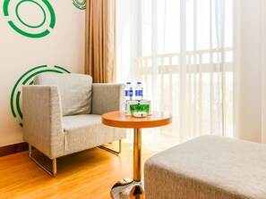 Blackout drapes, iron/ironing board, free WiFi - GreenTree Inn Wuhu Fangte Four Phase Wanchun Fortune Plaza Hotel (Wuhu)