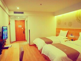 Cortinas blackout, tabla de planchar con plancha y wifi gratis 