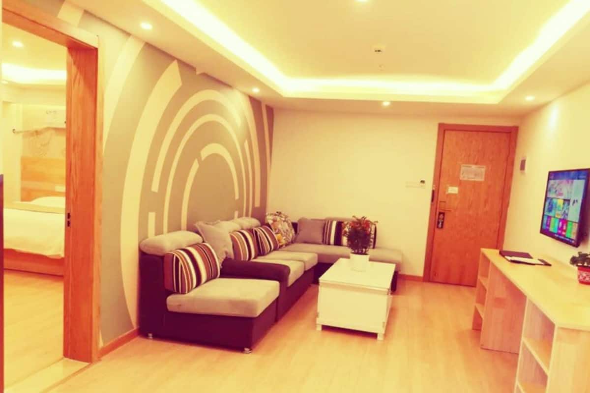Suite | Area keluarga | TV