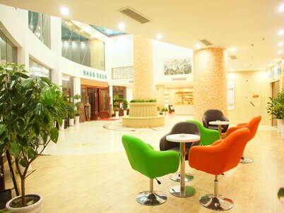 GreenTree Inn Shangrao Guangfeng District Huaxi Auto Trade city Express Hotel