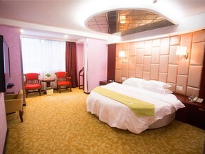 In-room safe, blackout curtains, iron/ironing board, free WiFi - GreenTree Alliance Nanping Yanping District Xinjian Road Hotel (Nanping)