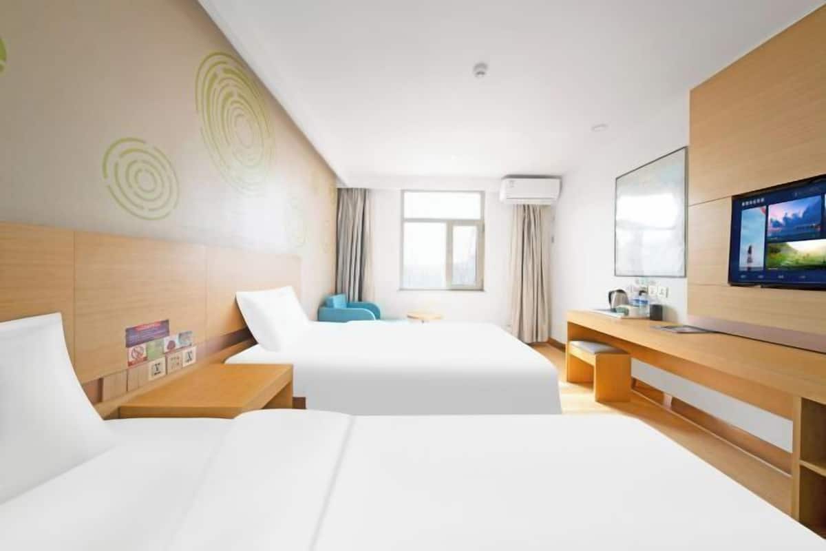 Blackout curtains, iron/ironing board, free WiFi