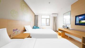 Mørklægningsgardiner, strygejern/strygebræt, gratis Wi-Fi