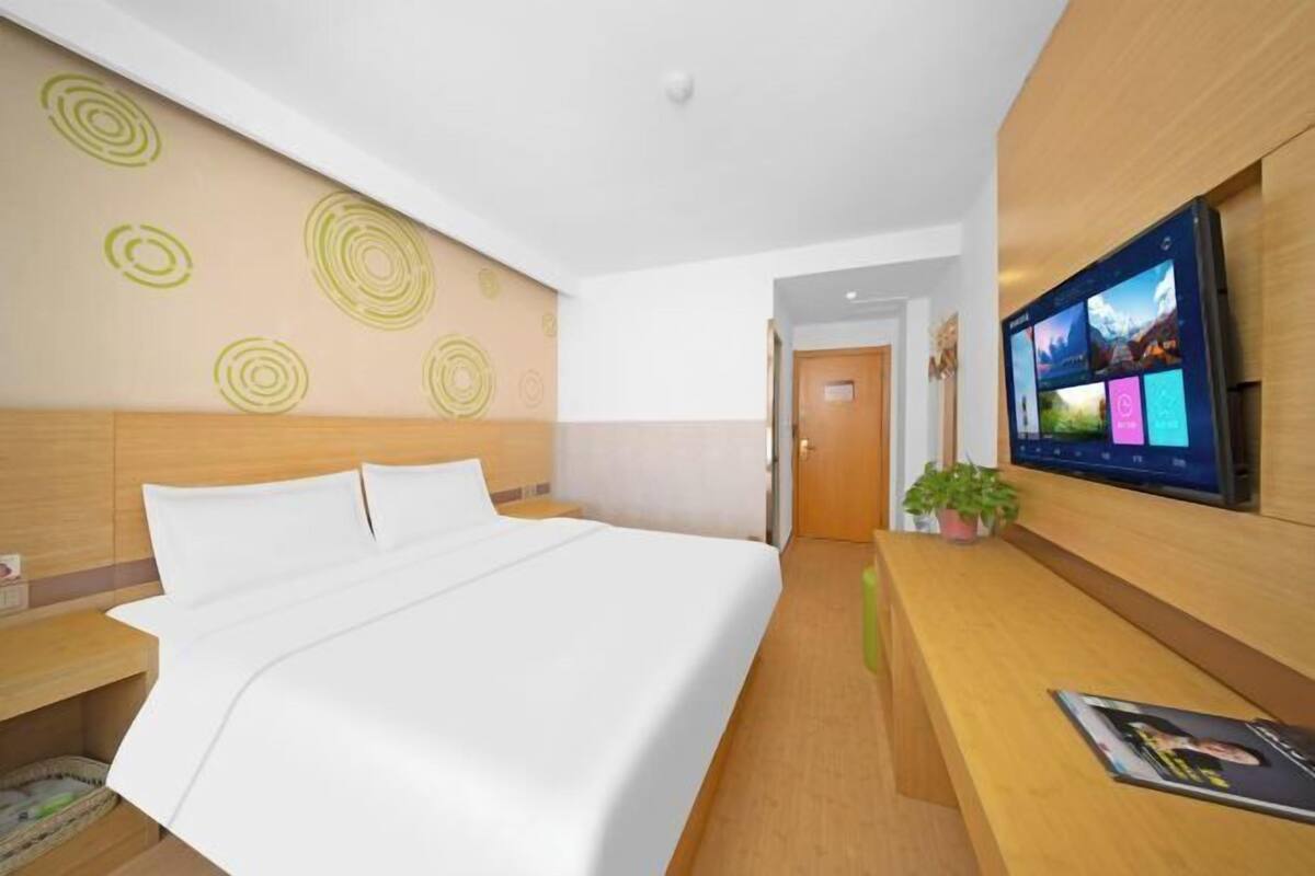 Blackout drapes, iron/ironing board, free WiFi