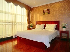 Blackout drapes, iron/ironing board, free WiFi - GreenTree Inn LinYi Lanshan District LinXi No.11 Road Express Hotel (Linyi)