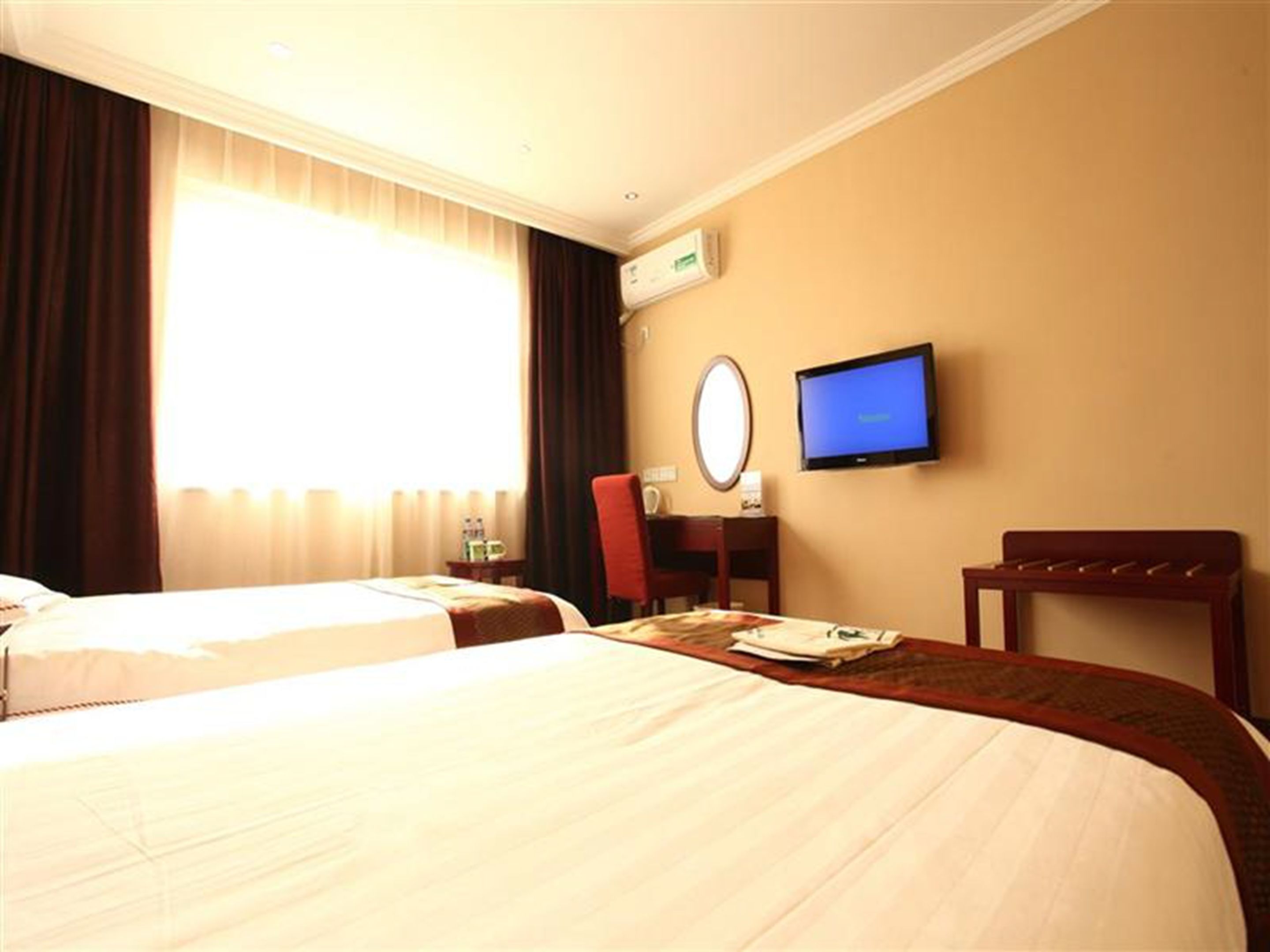 In-room safe, blackout drapes, iron/ironing board, free WiFi