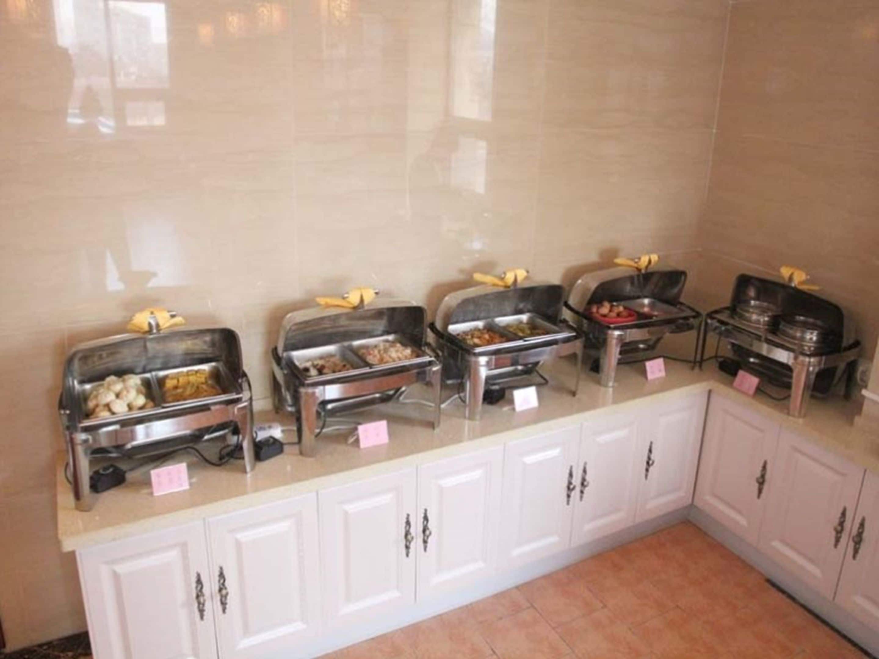 تناول الطعام