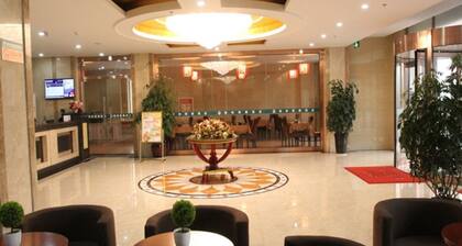 GreenTree Inn ZhangJiaKou XiaHuaYuan District XinChen Road Express Hotel