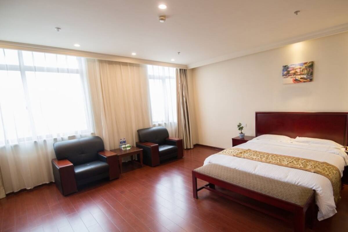 遮光窗簾/窗簾、熨斗/熨衫板、免費 Wi-Fi