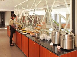 Desayuno (con cargo)