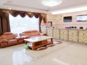 Coin salon dans le hall