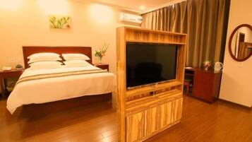 Blackout drapes, iron/ironing board, free WiFi