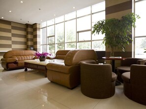 Lobby sitting area - GreenTree Inn JiNing YanZhou JiuZhou FangYuan Hotel (Jining)