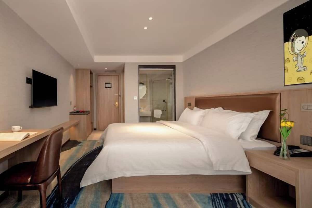 Blackout curtains, iron/ironing board, free WiFi