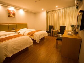 房內夾萬、遮光窗簾/窗簾、熨斗/熨衫板、免費 Wi-Fi