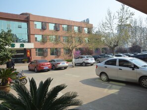 Exterior - GreenTree Inn WeiFang QingZhou Middle HaiDai Road Electric Power Shell Hotel (Weifang)