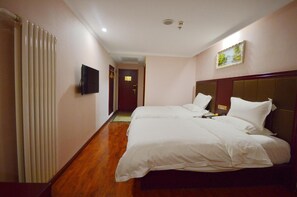 Blackout curtains, iron/ironing board, free WiFi