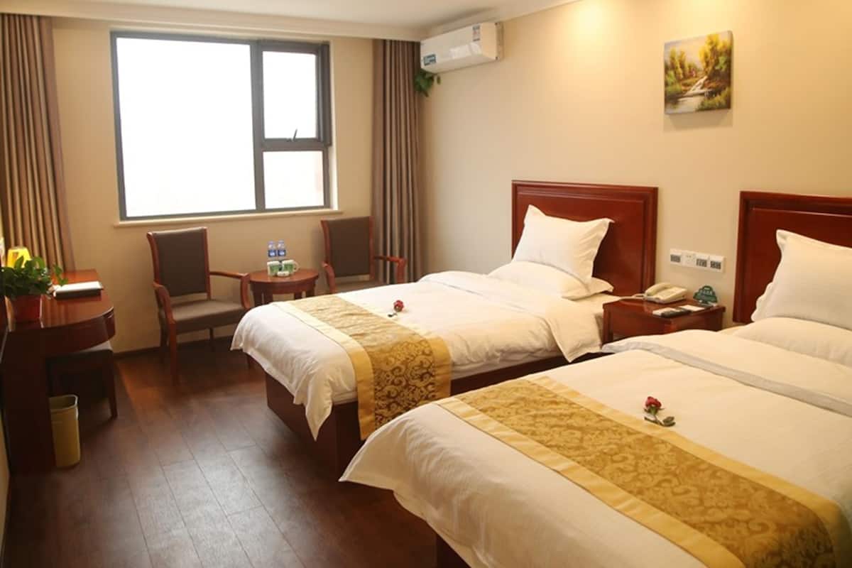 In-room safe, blackout curtains, iron/ironing board, free WiFi