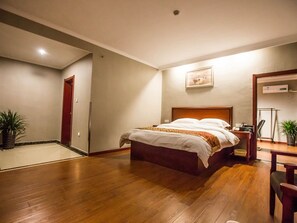Blackout drapes, iron/ironing board, free WiFi - GreenTree Inn ChiZhou QingYang County Jiuhua Mountain Rongxing Building Hotel (Chizhou)