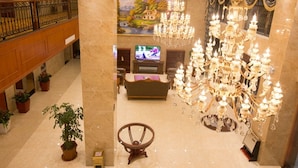 Lobby - GreenTree Inn ChiZhou QingYang County Jiuhua Mountain Rongxing Building Hotel (Chizhou)