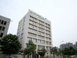 Exterior - Vatica XuZhou WanDa Plaza Hotel (Xuzhou)