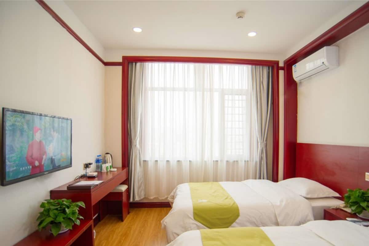 In-room safe, blackout curtains, iron/ironing board (on request)