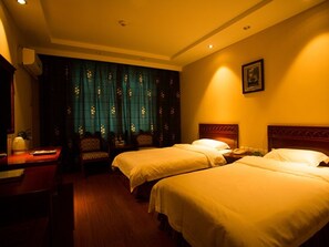 Blackout drapes, iron/ironing board, free WiFi - GreenTree Aliiance Weifang Zhucheng Heping Street Huayang Hotel (Weifang)