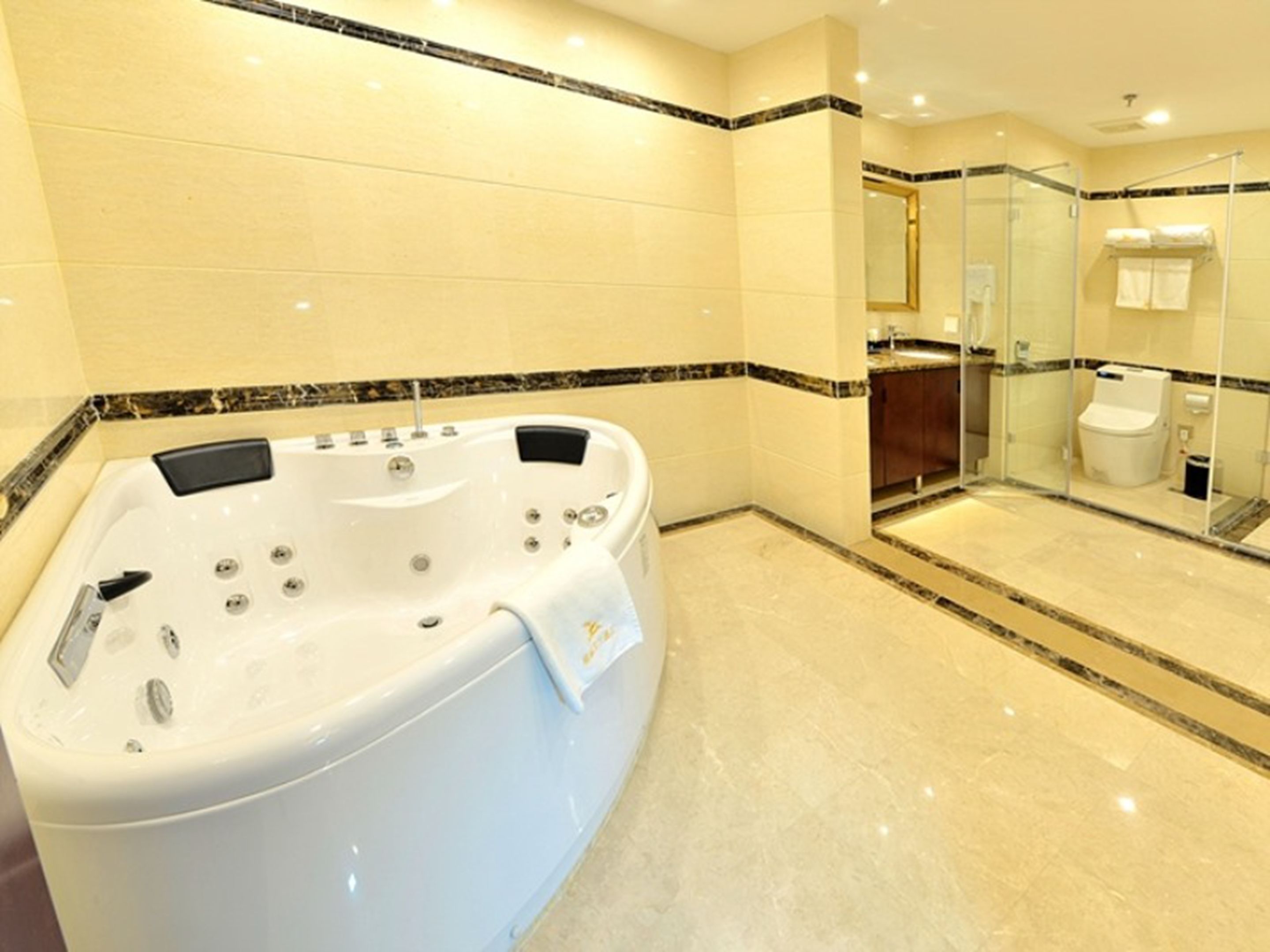 Shower, free toiletries, hair dryer, slippers