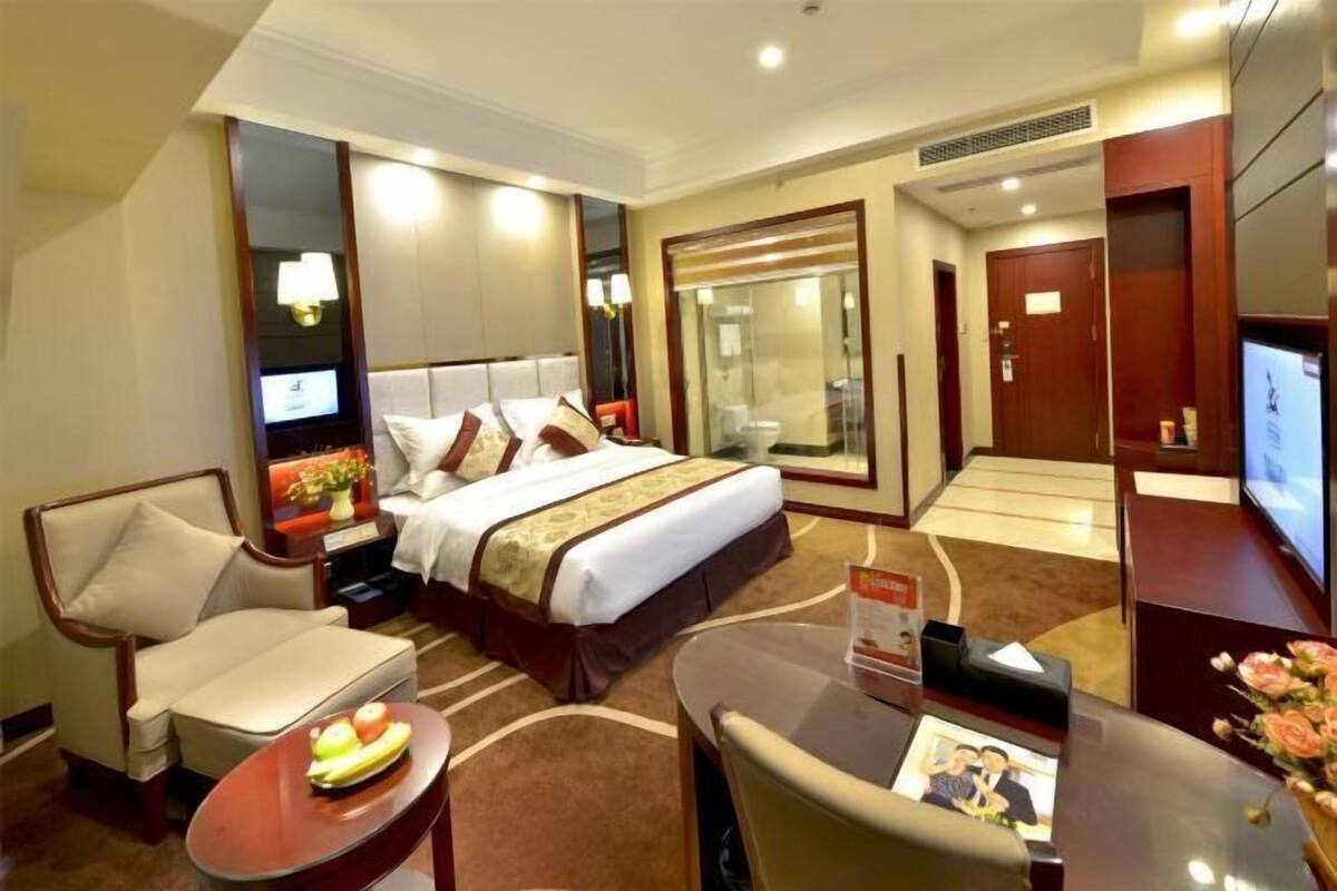 In-room safe, blackout drapes, iron/ironing board, free WiFi