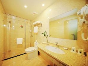 샤워 시설, 무료 세면용품, 헤어드라이어, 슬리퍼