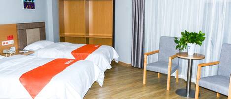 Rideaux occultants, fer et planche Ă repasser, Wi-Fi gratuit