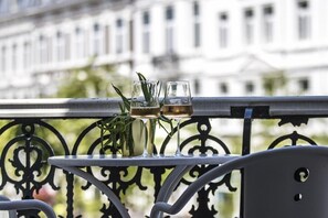 Deluxe tweepersoonskamer, balkon | Uitzicht vanaf balkon