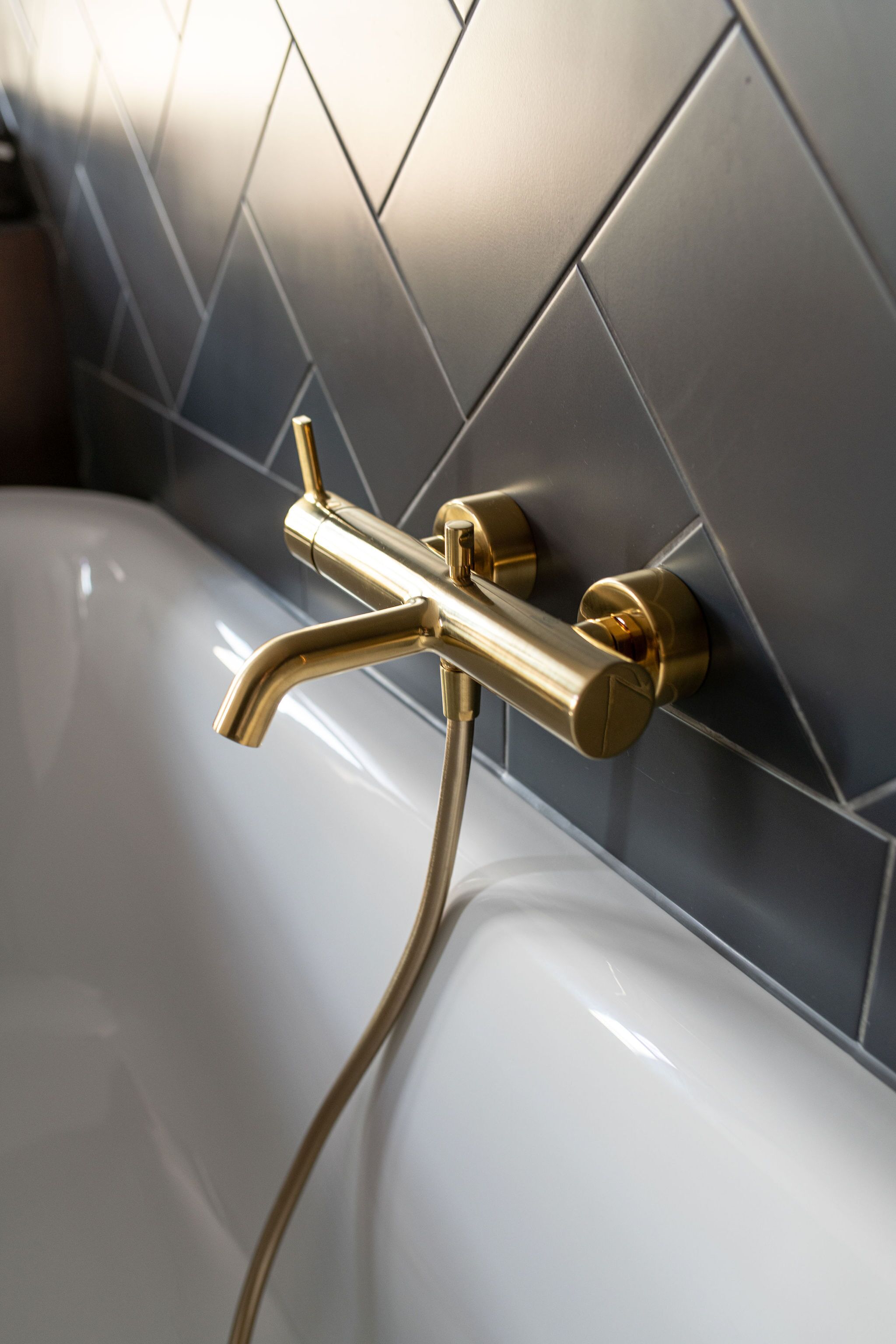 superior double room | bathroom | free toiletries, hair dryer, towels