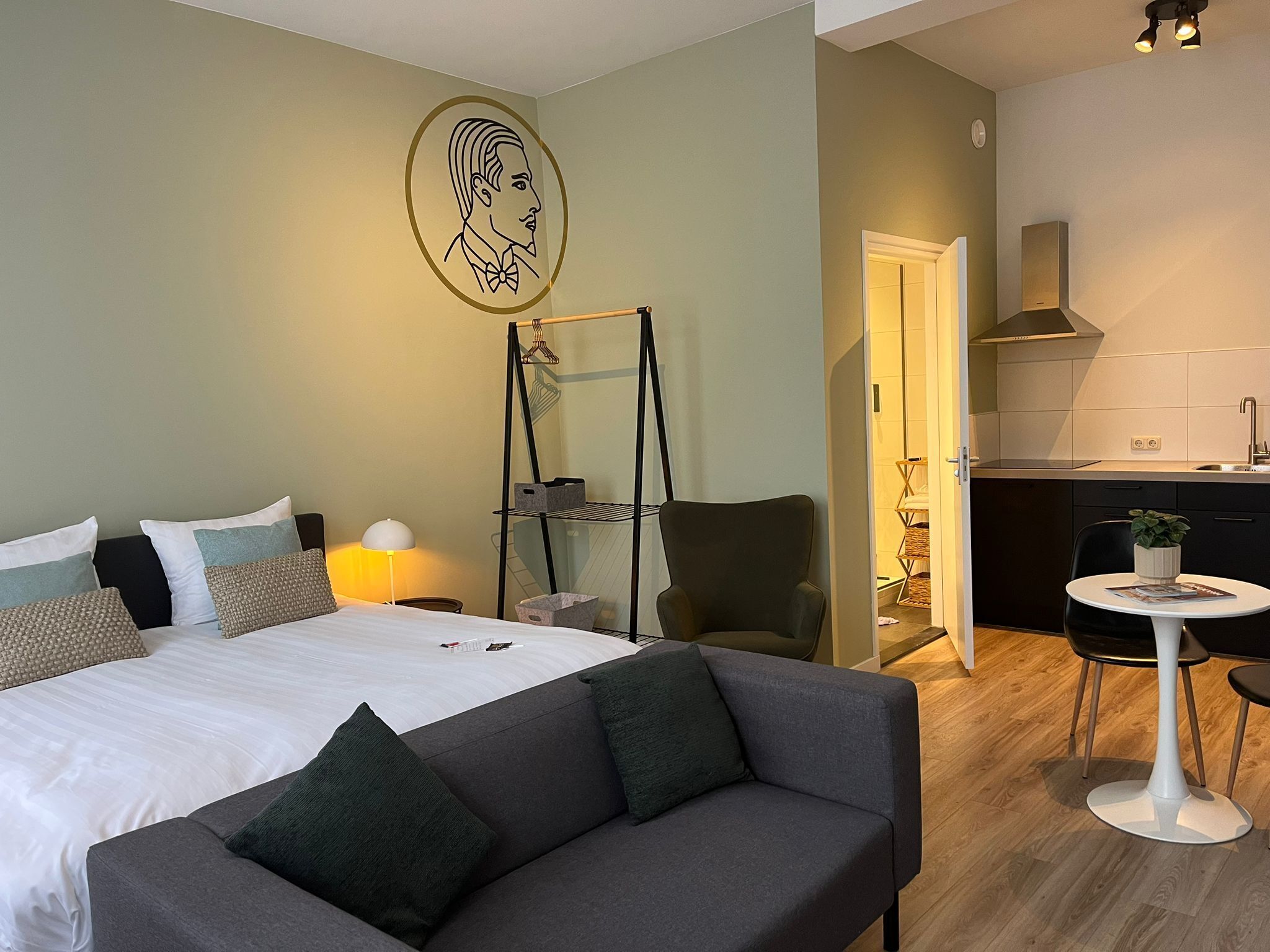 Deluxe Studio | In-room safe, blackout drapes, soundproofing, iron/ironing board