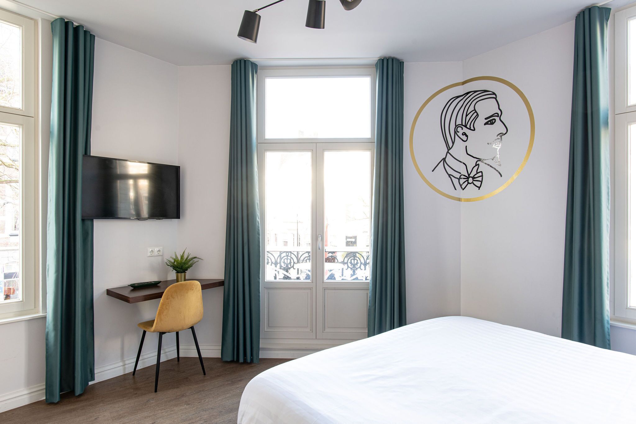 deluxe double room, balcony | street view