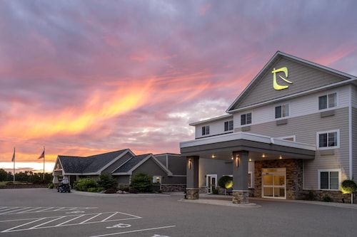 Little Crow Hotel & Conference, Trademark by Wyndham