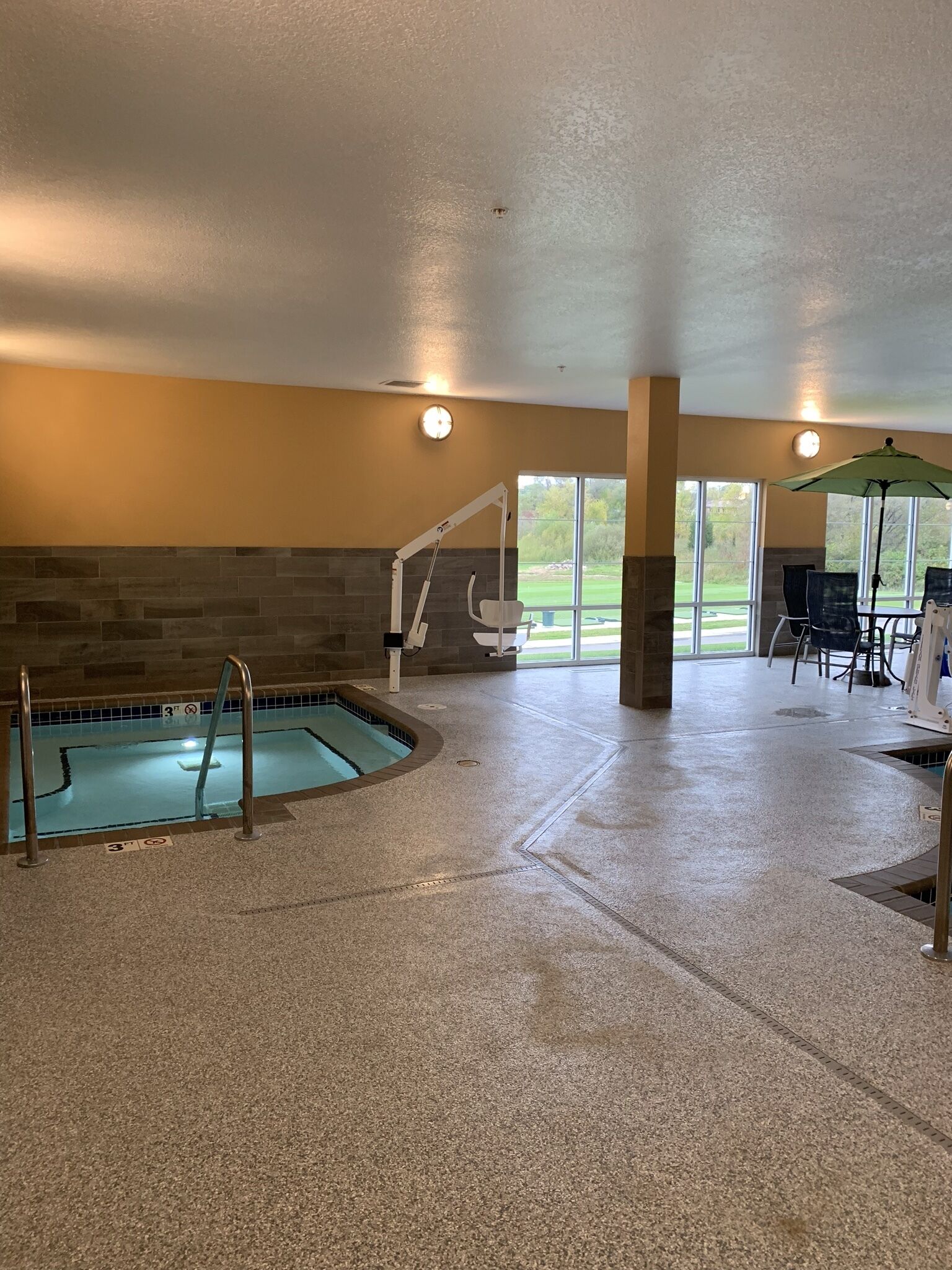indoor pool, open 6 am to 11 pm, pool loungers