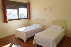 Kamar Standar | Meja kerja dan Wi-Fi gratis