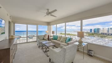 Comfort Room, Multiple Beds, Ocean View, Beachside (24262343) | Living area