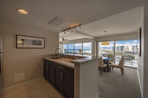 Comfort Room, Multiple Beds, Ocean View, Beachside (24262343) | Private kitchen | Full-size fridge, microwave, oven, stovetop