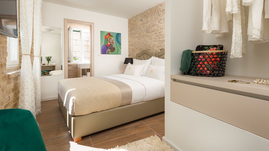 Agava Lux Rooms & Pool