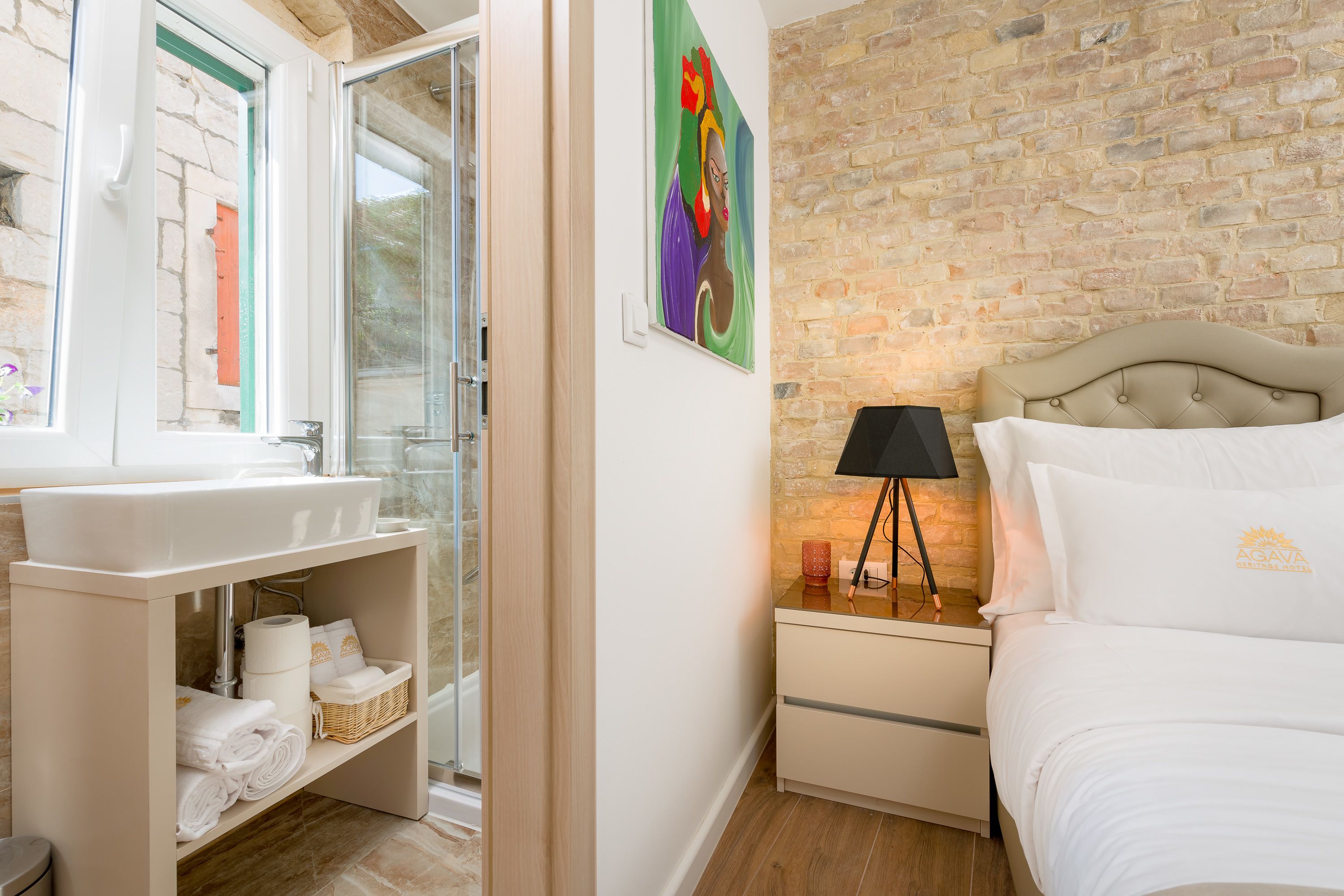 city double room | living area | 140-cm flat-screen tv with cable channels, tv