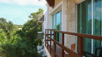 Departamento Premium, 1 habitación, balcón, vista a la ciudad | Balcón